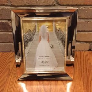 NWOT Lenox 8x10 Photo Photo Frame